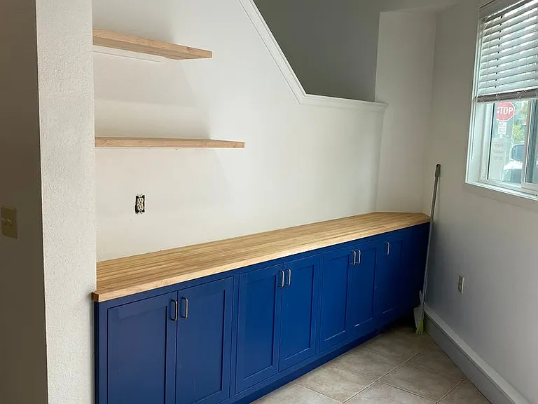 7460 Woodlawn Ave NE — Photo 8