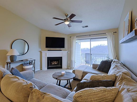 4th image of 380 Timber Ridge Dr Unit 12