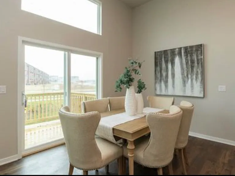 391 NE Mink Dr — Photo 4