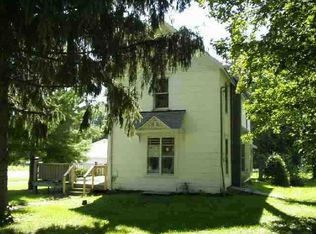 602 S Schuyler St, Lena, IL 61048