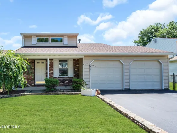 47 Peachstone Road, Howell, NJ 07731