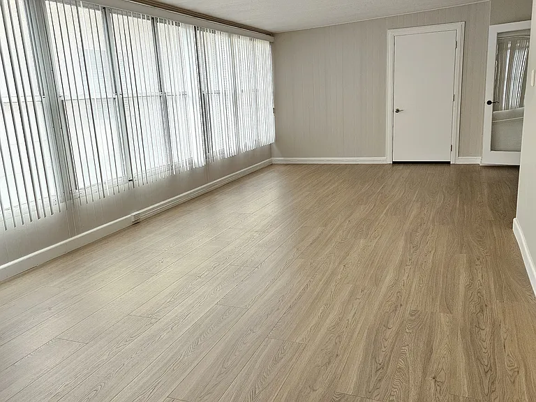 2662 E 2nd St #G1 — Photo 21