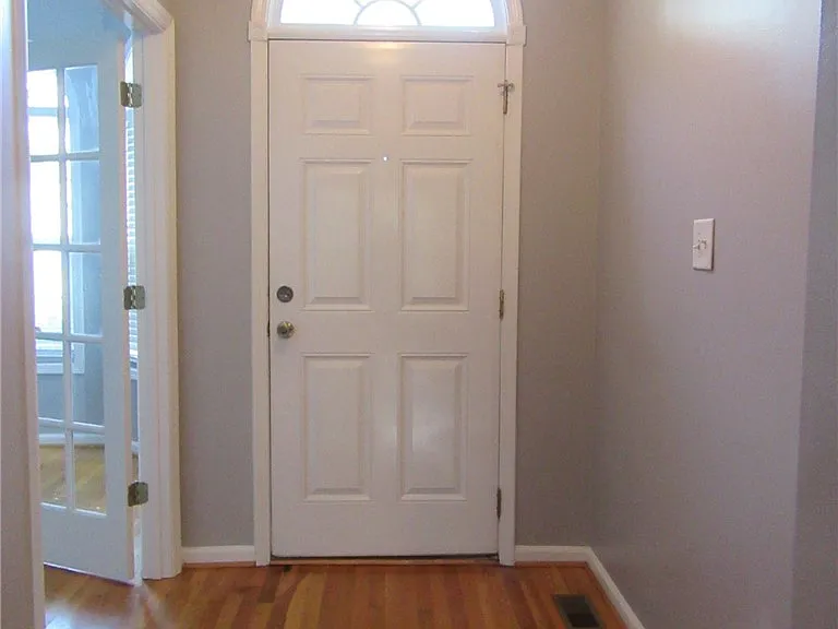 236 Palomar St — Photo 3