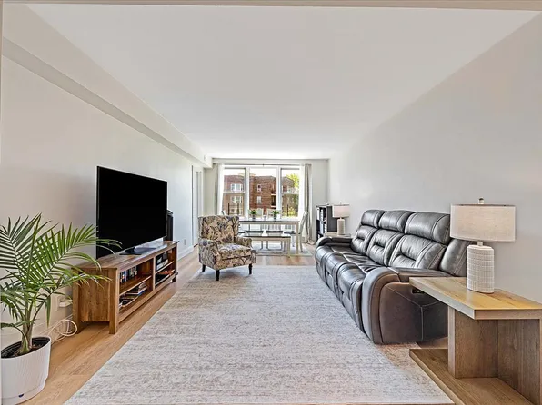2736 Independence Ave APT 6C, Bronx, NY 10463