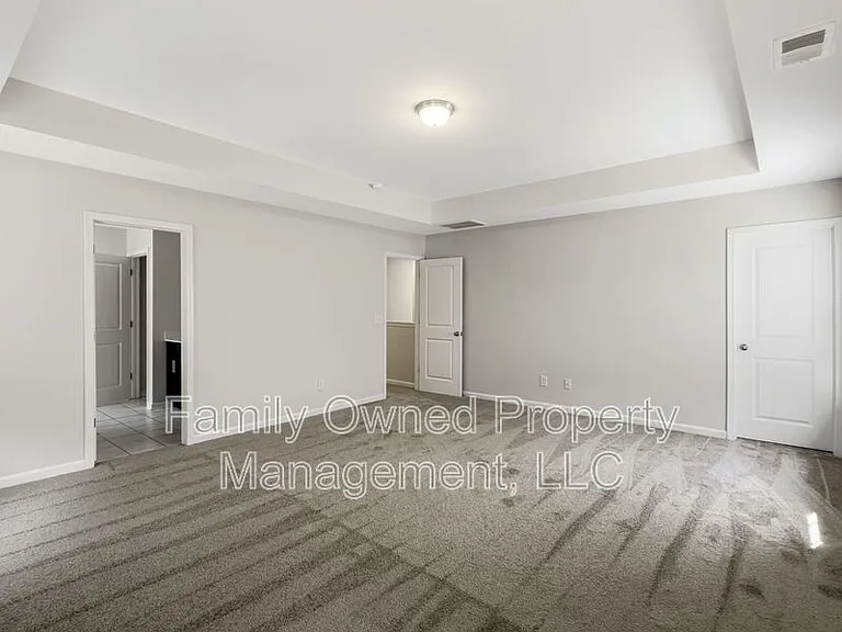 603 Pendleton Dr — Photo 21