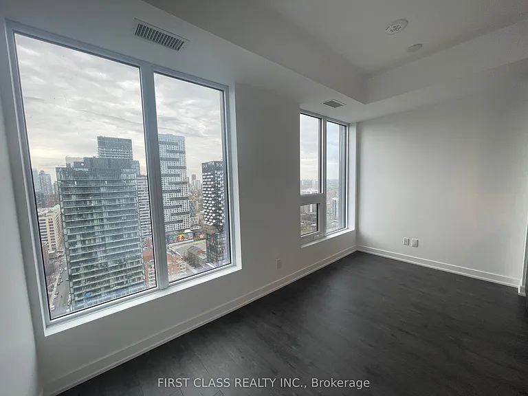 100 Queen St E #3609 — Photo 9