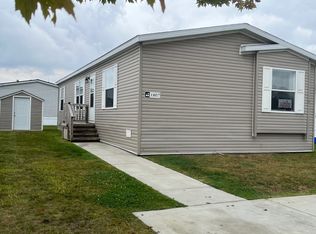 33057 Glenhurst, New Haven, MI 48048