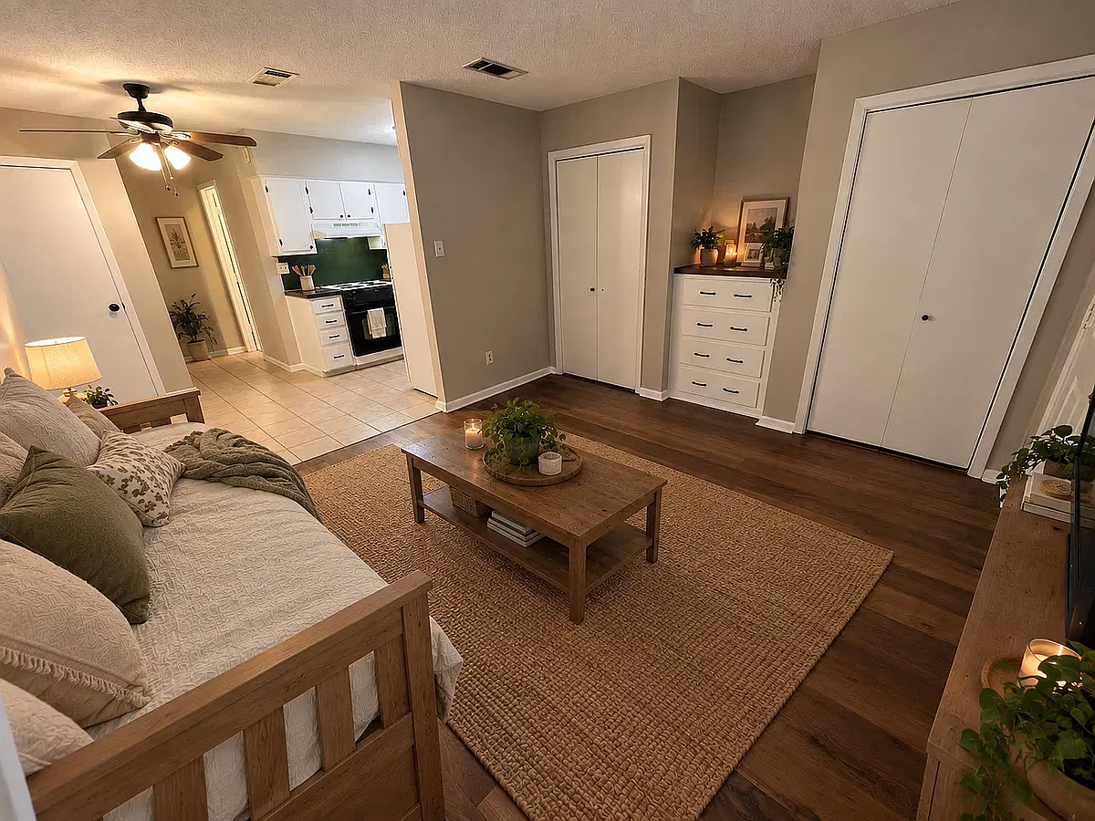 803 N Van Buren Street — Photo 3