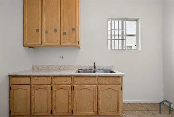 Studio, 450 sqft, $2,041 — Photo 3