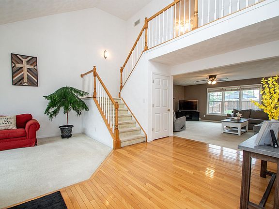 5th image of 3611 W Brenwick Dr