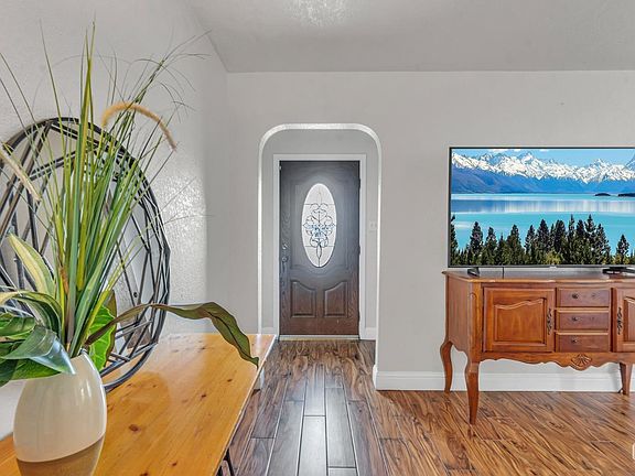 4th image of 1521 Mint St