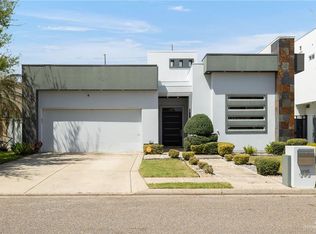 305 N Mockingbird Ave, Mission, TX 78572