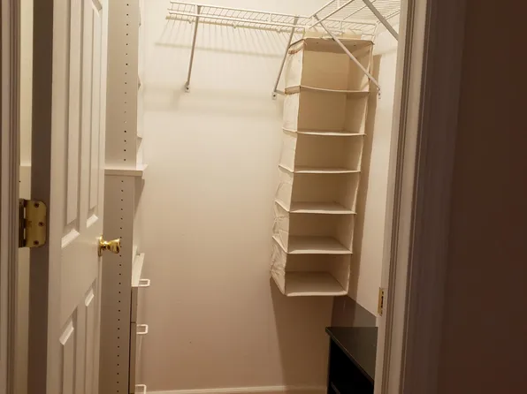 214 New York Avenue image 8 of 13