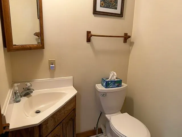 9 Lakeside Rd — Photo 12
