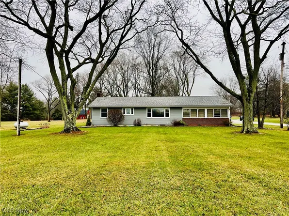 7195 Bear Swamp Rd, Wadsworth, OH 44281