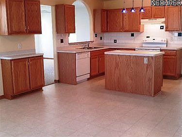2nd image of 2625 Stonecreek Dr
