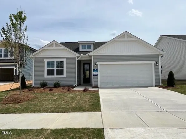 163 Little Creek Dr, Lillington, NC 27546