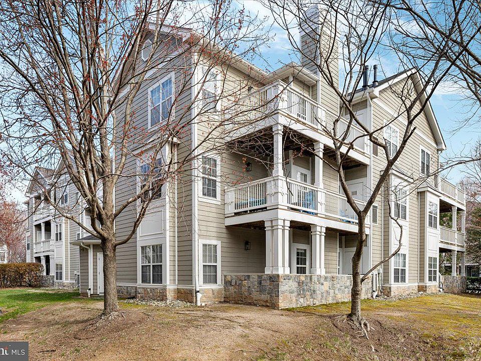 1st image of 1705 Lake Shore Crest Dr APT 25