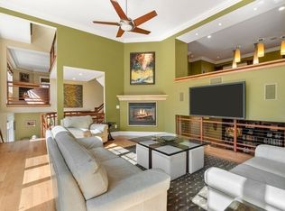 294 Kenrick St, Newton, MA 02458