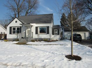 1007 Henry St, Saint Clair, MI 48079