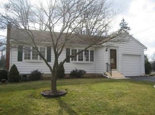 2820 Hermitage Ave, Easton, PA 18045