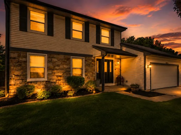 30W254 Bedford Ln, Warrenville, IL 60555