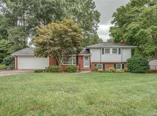 334 Flanagans Ln, Gastonia, NC 28054