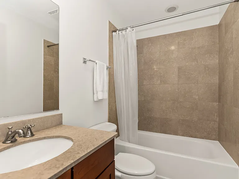 1707 N Crilly Ct #1E — Photo 13
