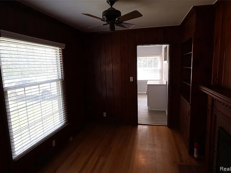 4121 Seminole Dr — Photo 38
