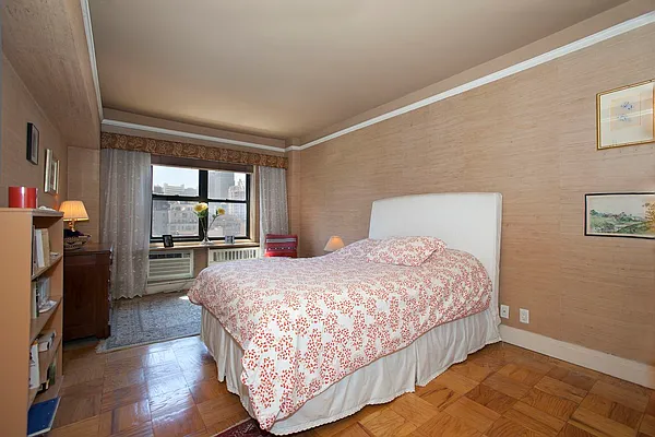 Sold by Manhattan Living | media 4