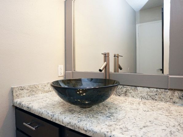 1200 Patricia Dr #2B-2BA-960SQFT