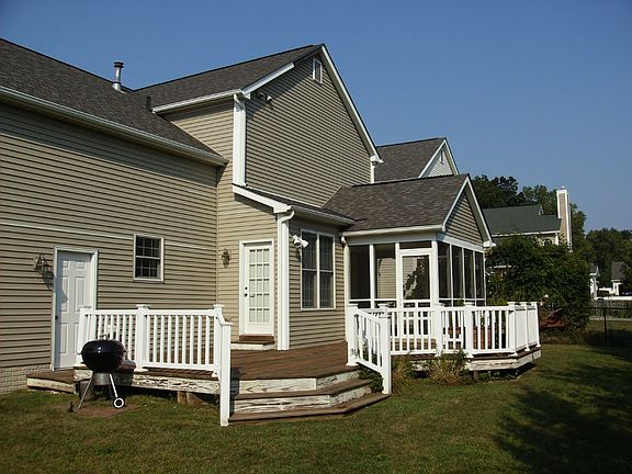 2nd image of 4632 Jefferson Ln