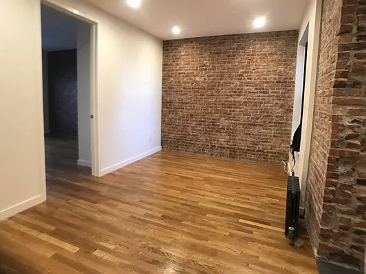 Rented by Bohemia Realty Group | media 27