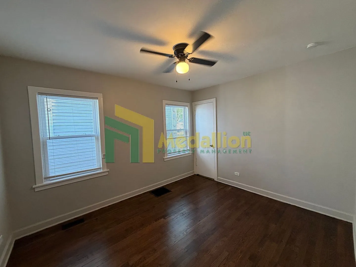 Updated 4-Bedroom Brick Ranch with Side Drive and Yard — Photo 4