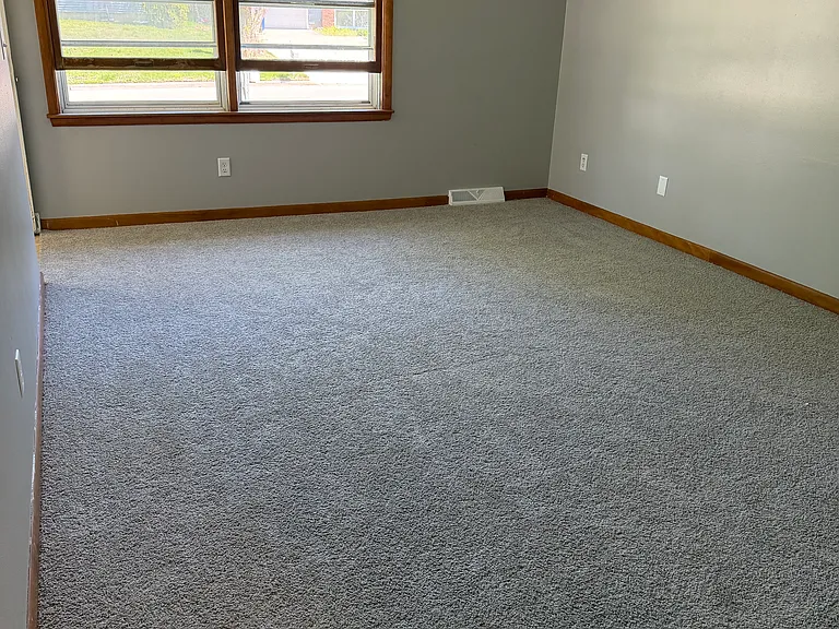 204 Westbourne Rd — Photo 3