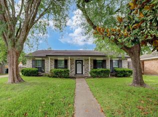 9670 Windswept Ln, Houston, TX 77063