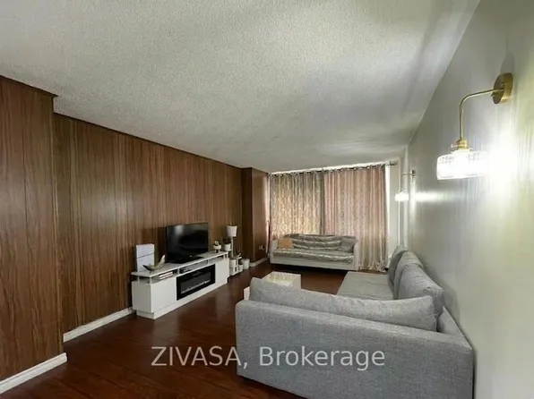 320 Dixon Rd #113, Toronto, ON M9R 1S8