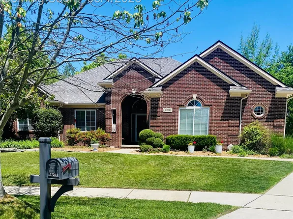 47041 Hidden River Cir N, Canton, MI 48188