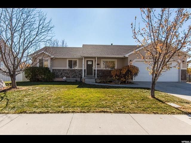 1st image of 797 W 1220 N