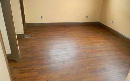 4th image of 2250 Lakeview Dr