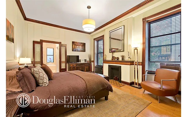 Sold by Douglas Elliman | media 17