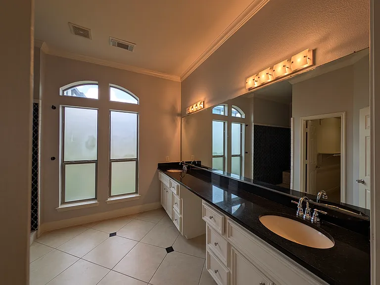 Main bathroom