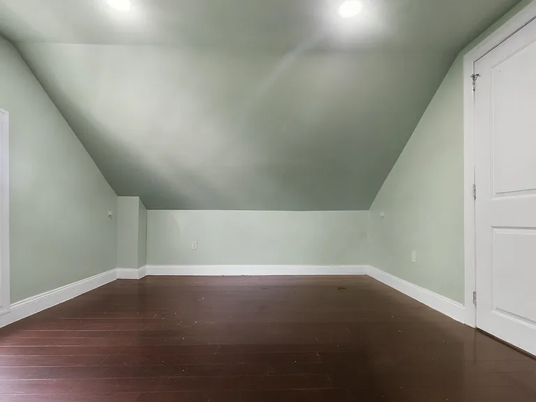 271 Cator Ave #2 — Photo 9