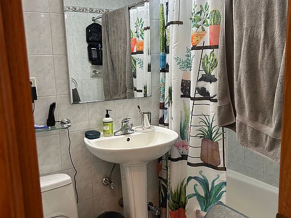 5th image of 50 Bayard St APT 4C