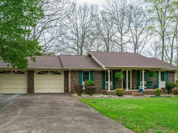 35 3rd Ave, Rainsville, AL 35986