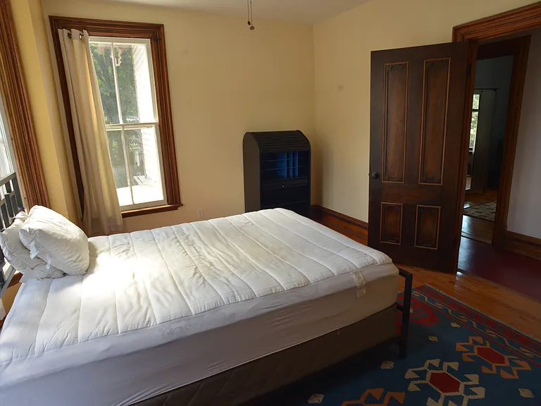 420 W Court St — Photo 12