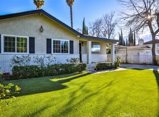 18738 Sylvan St, Reseda, CA 91335