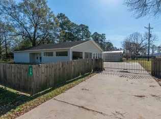 270 Live Oak St, Vidor, TX 77662