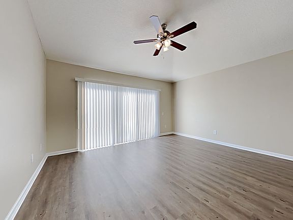4th image of 10529 Egret Haven Ln