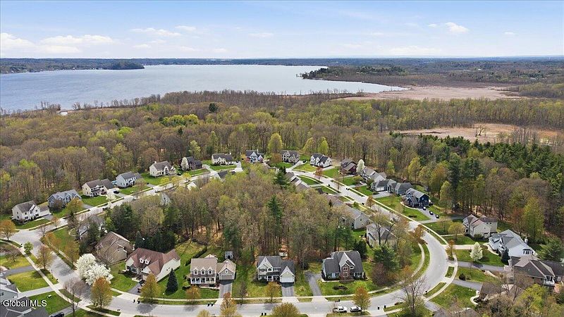2nd image of 17 Tyler Drive